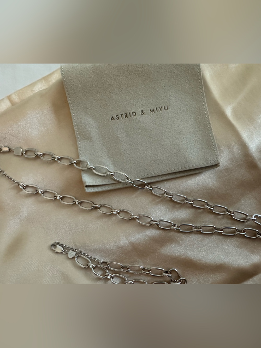 Astrid & Miyu oval link bracelet and necklace set. NWT